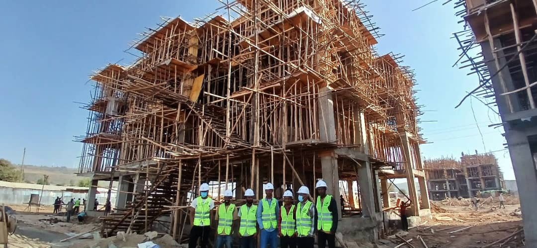 Herancon construction team